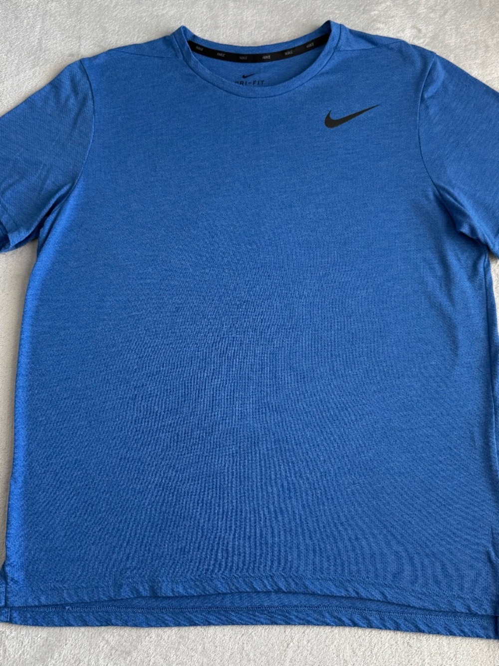Nike Dri-Fit Breathe Mens Athletic T-Shirt Size Large Blue Lightweight